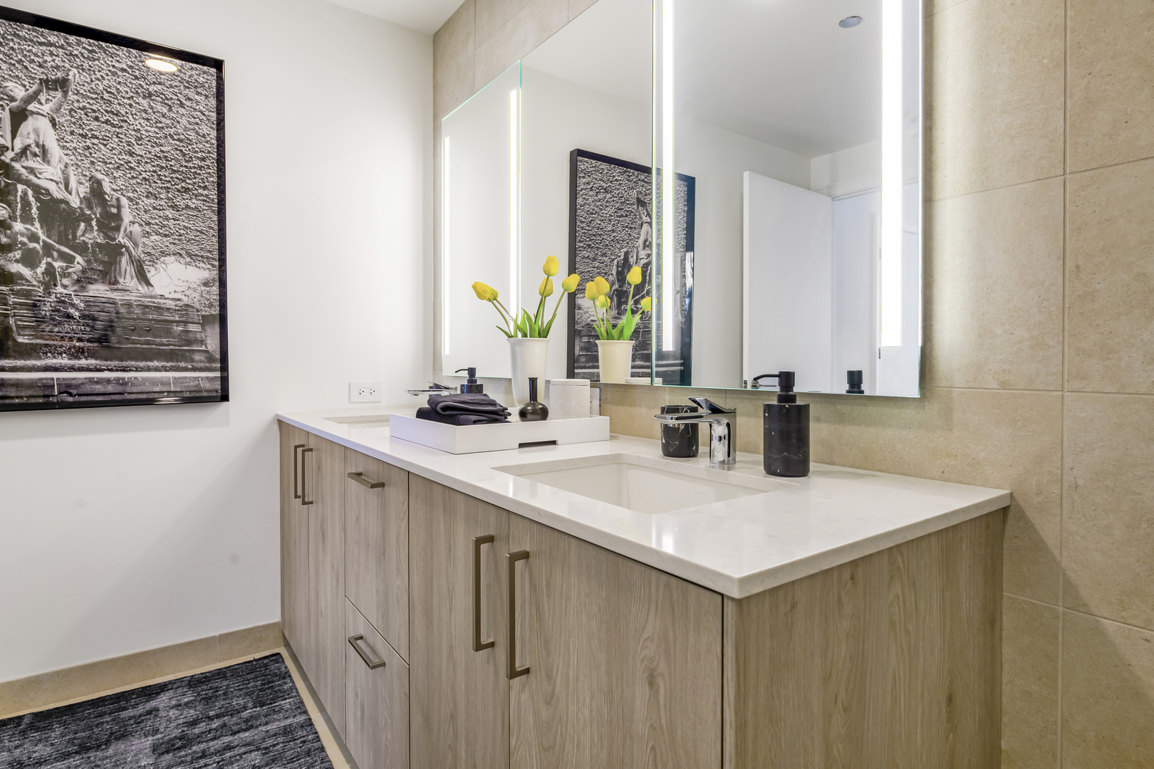 211 North Harbor Drive, Unit 3003 Chicago, IL 60601 - Photo 14 of 34