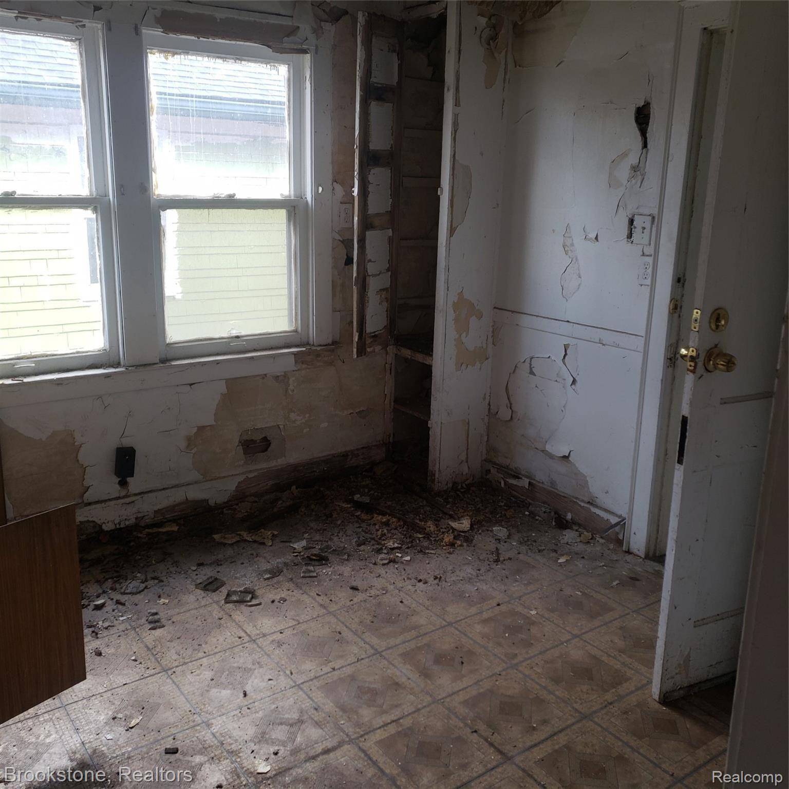 3511 Devonshire Road Detroit, MI 48224 - Photo 45 of 49 20201114_162355.jpg