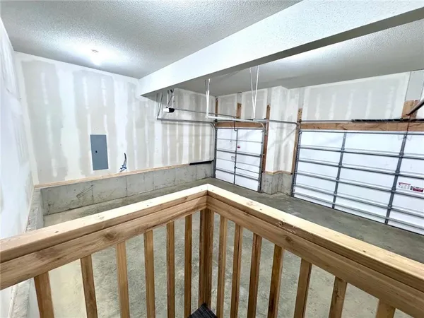 $441,000 | 803 Northwest Hickory Ridge Drive, Grain Valley, MO 64029