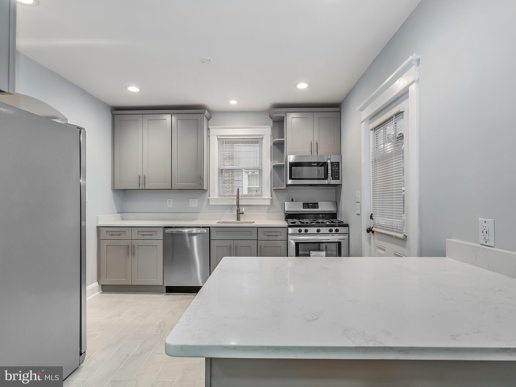 5528 Ashbourne Road Baltimore, MD 21227 - Photo 12 of 30 Kitchen