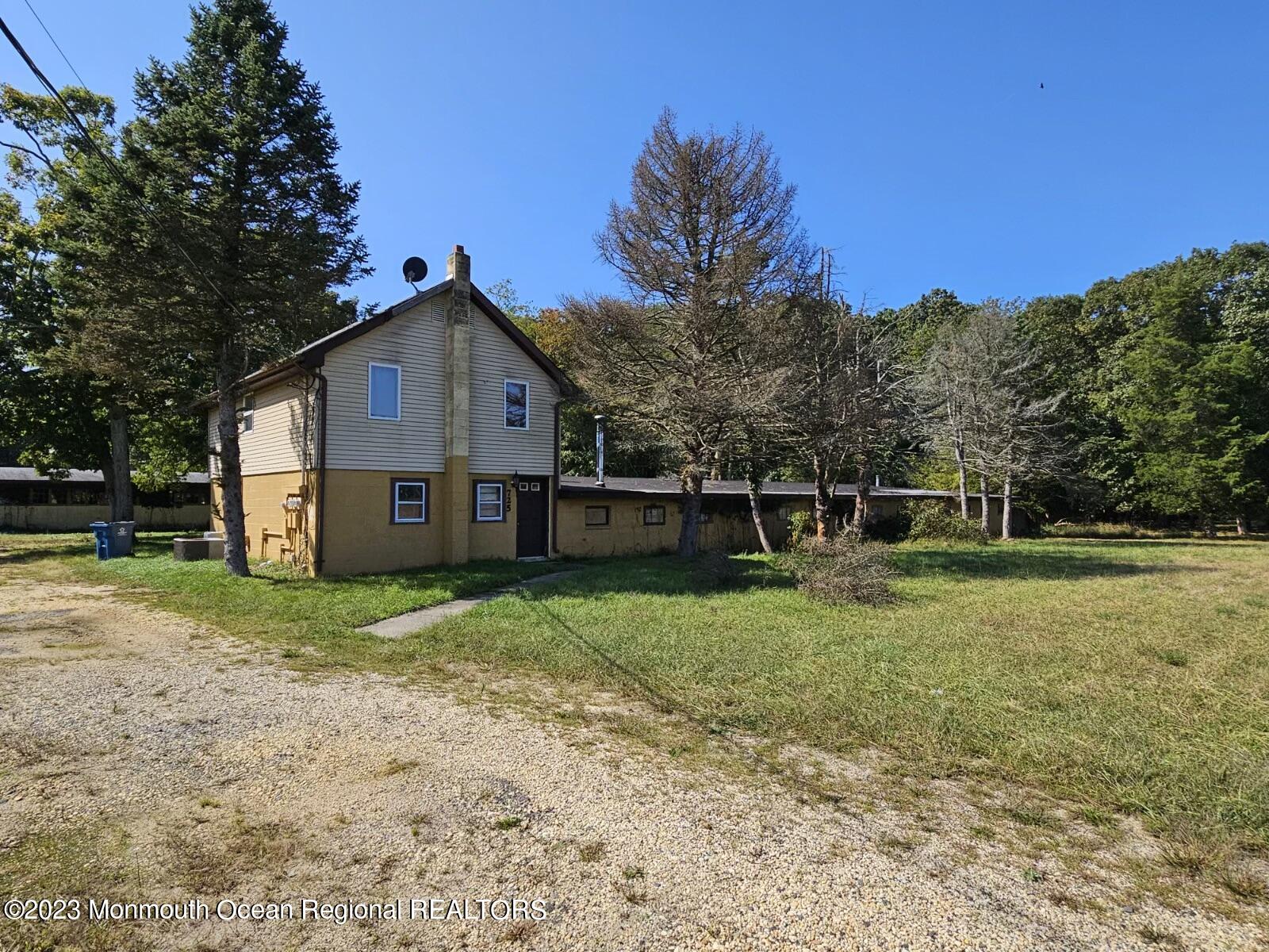 721 Squankum Yellowbrook Road Farmingdale, NJ 07727 - Photo 3 of 14 Resized_20231002_113405