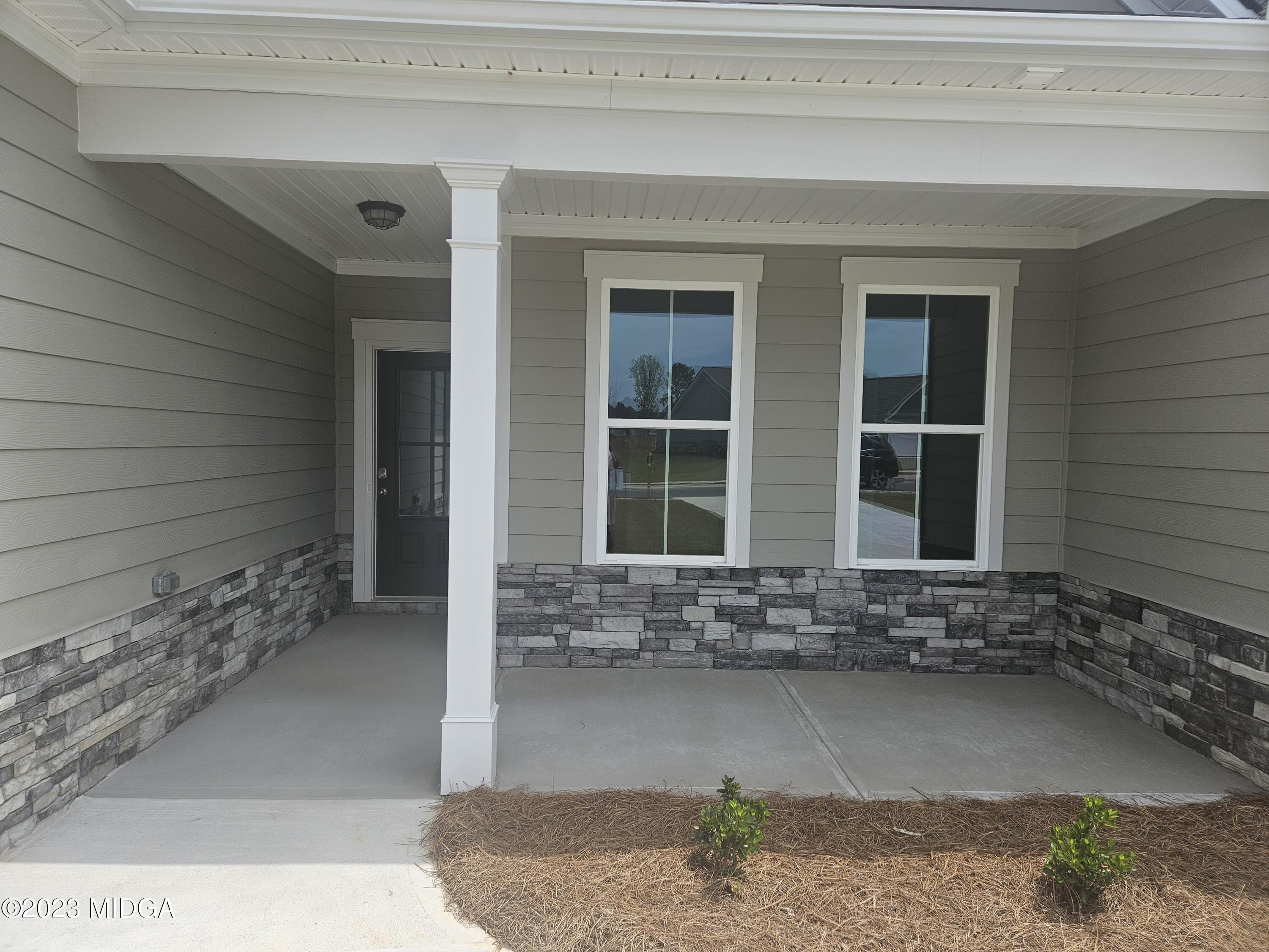 231 Presidents Way Forsyth, GA 31029 - Photo 12 of 32 20230611_143754