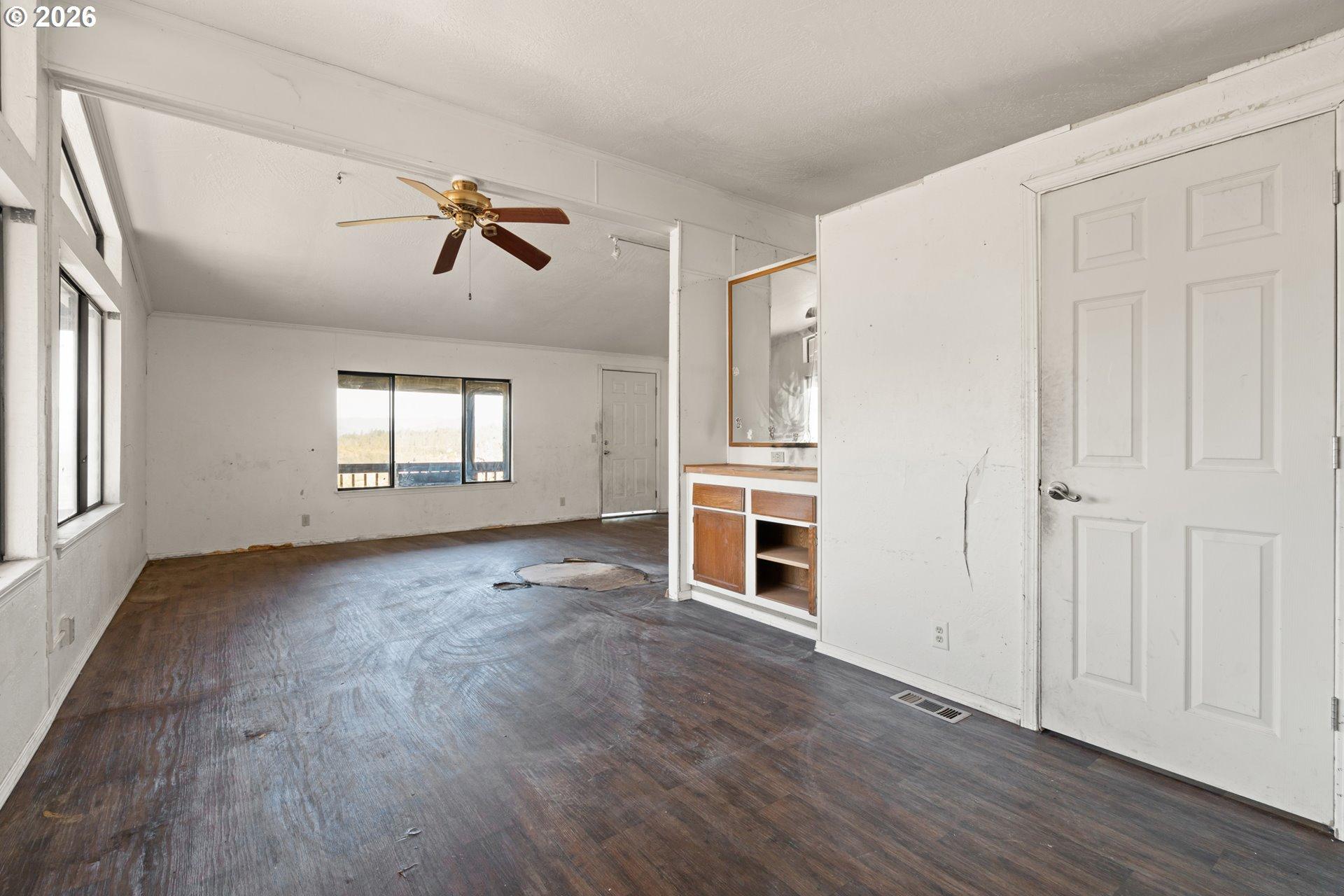 2549 Granite Hill Road Grants Pass, OR 97526 - Photo 19 of 46 Gallery Image 19