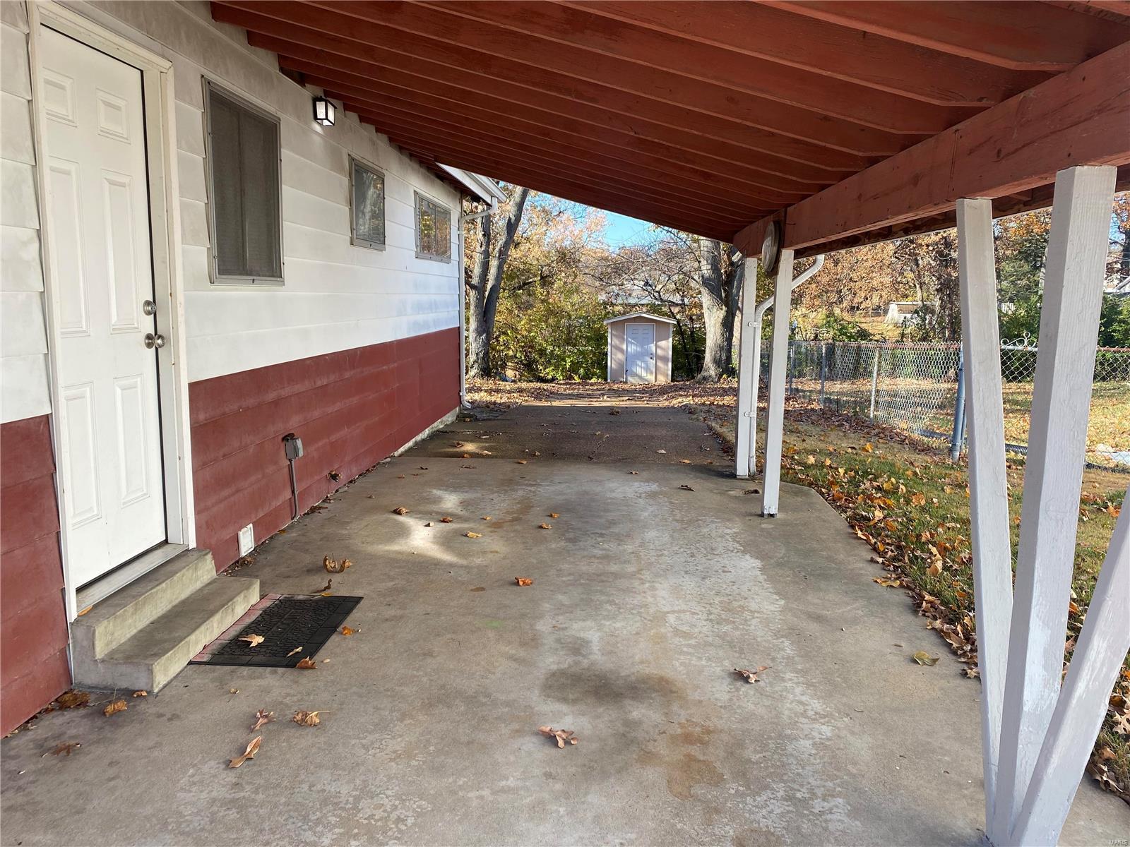 345 Sulphur Spring Road Manchester, MO 63021 - Photo 2 of 11
