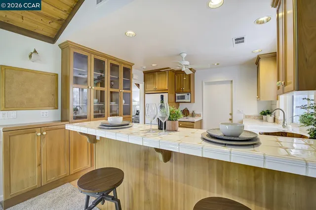 $1,299,000 | 1375 El Curtola Boulevard, Lafayette, CA 94549