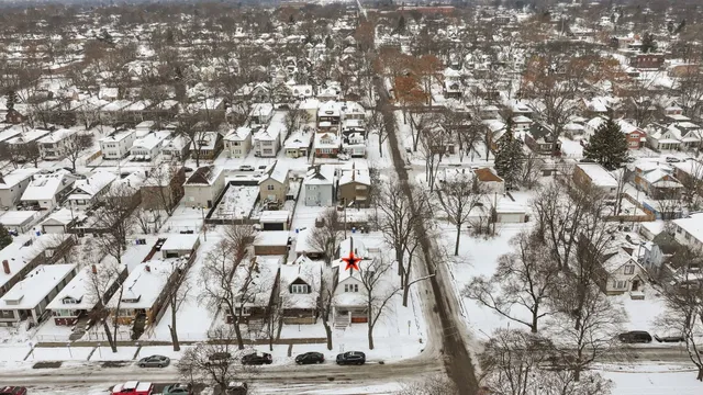 $259,900 | 12000 South Perry Avenue, Chicago, IL 60628