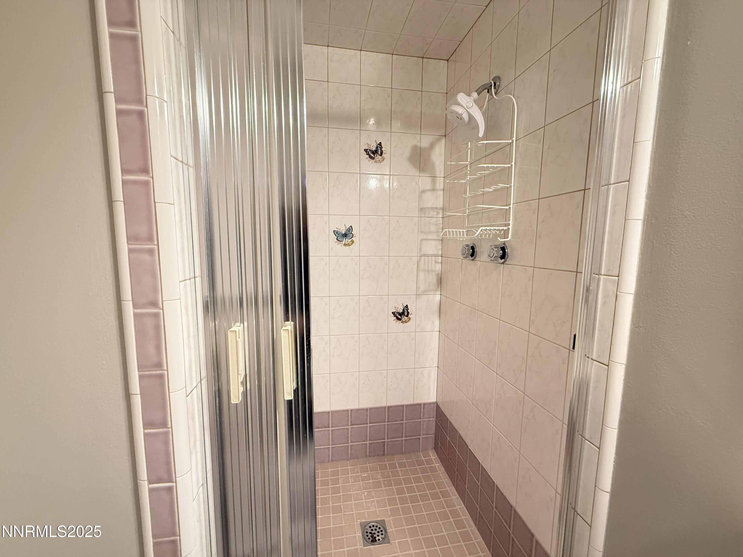 1480 Grandview Avenue Reno, NV 89503 - Photo 13 of 42 a bathroom with a glass door shower