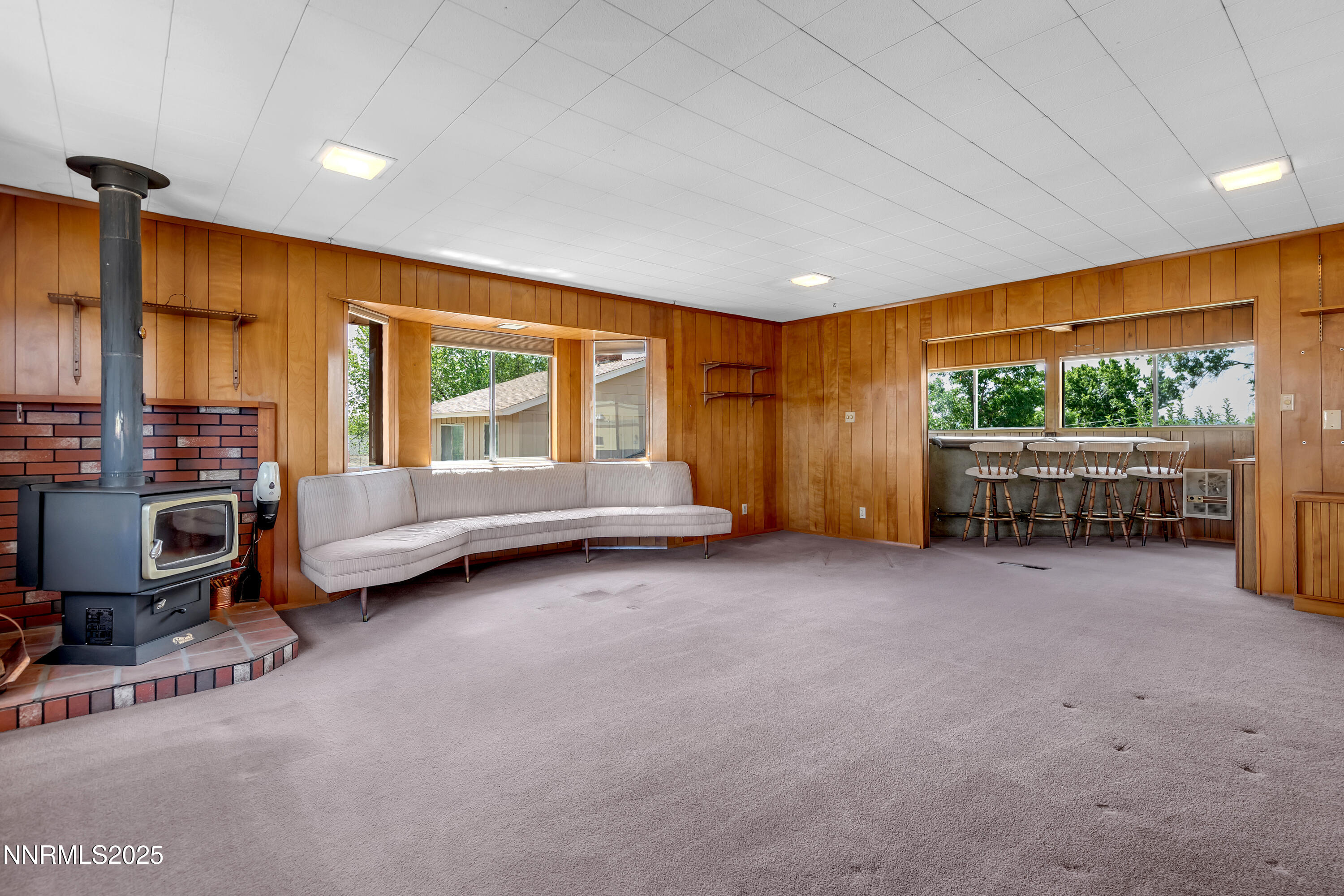1480 Grandview Avenue Reno, NV 89503 - Photo 17 of 42 a view of livingroom with furniture and floor to ceiling window