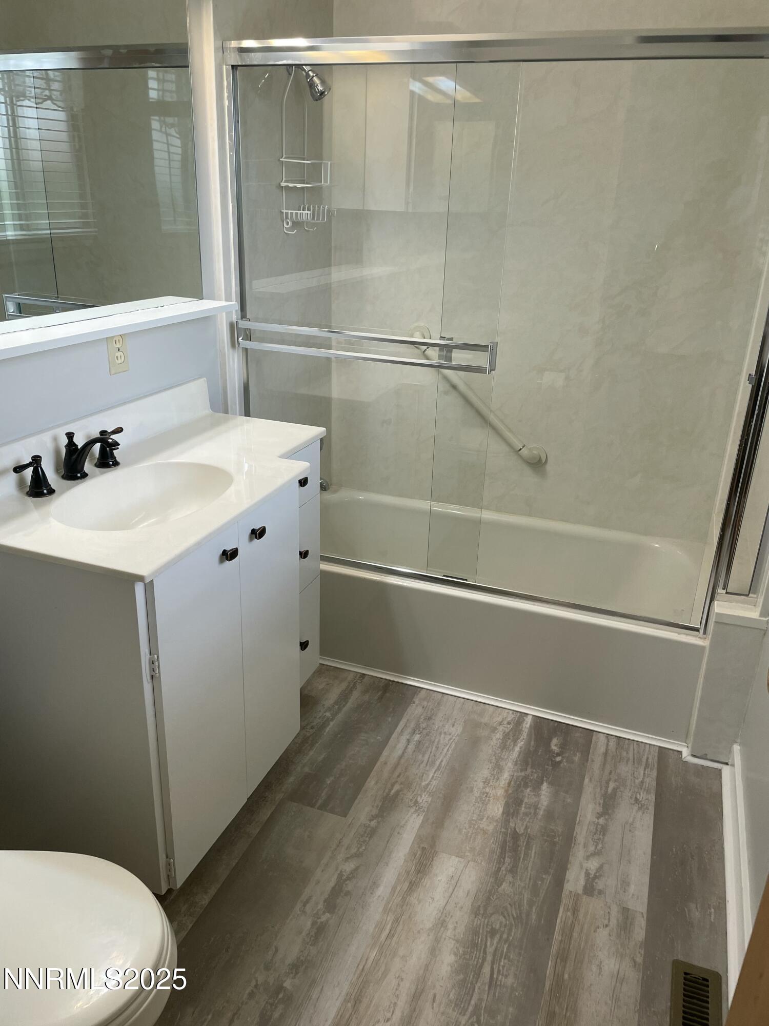 1480 Grandview Avenue Reno, NV 89503 - Photo 40 of 42 a bathroom with a sink and mirror