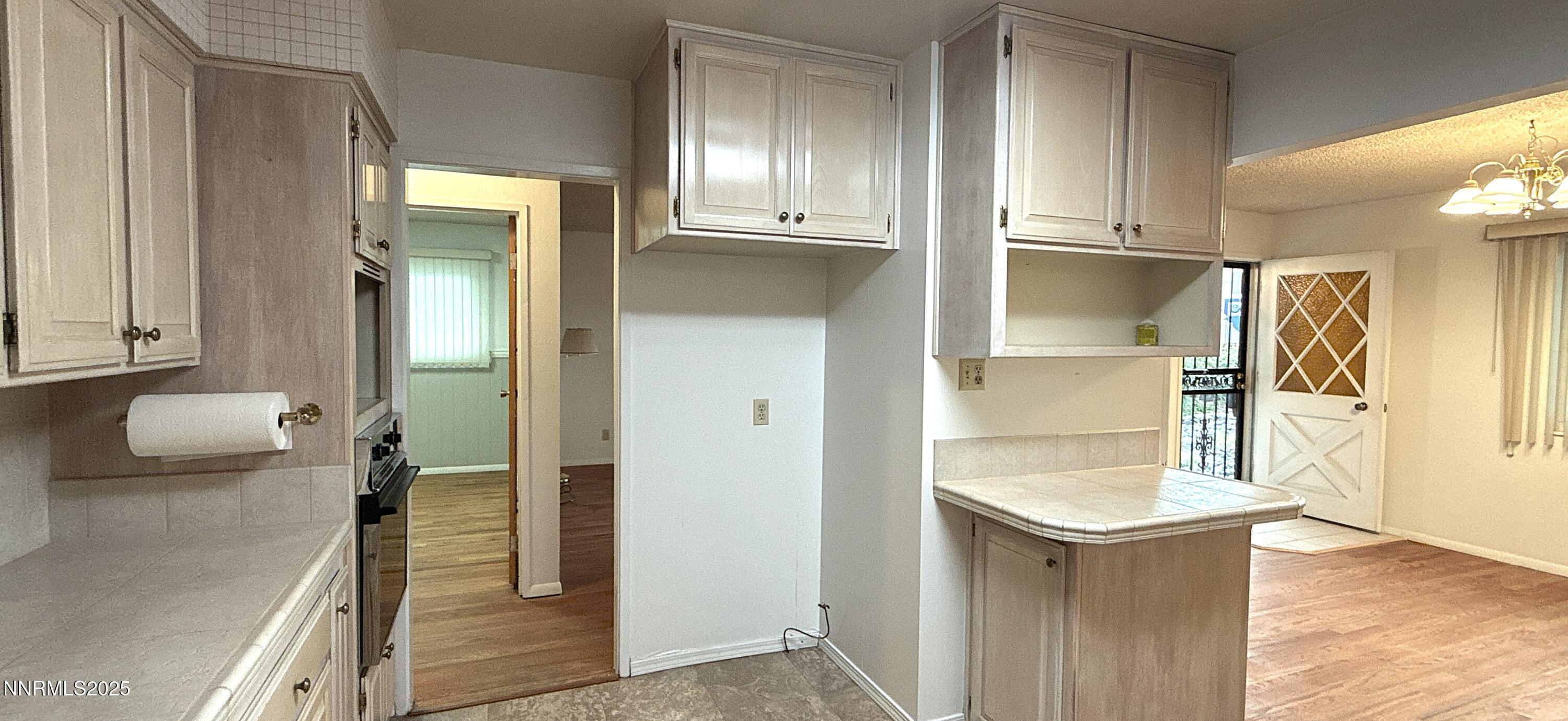 1480 Grandview Avenue Reno, NV 89503 - Photo 8 of 42 9