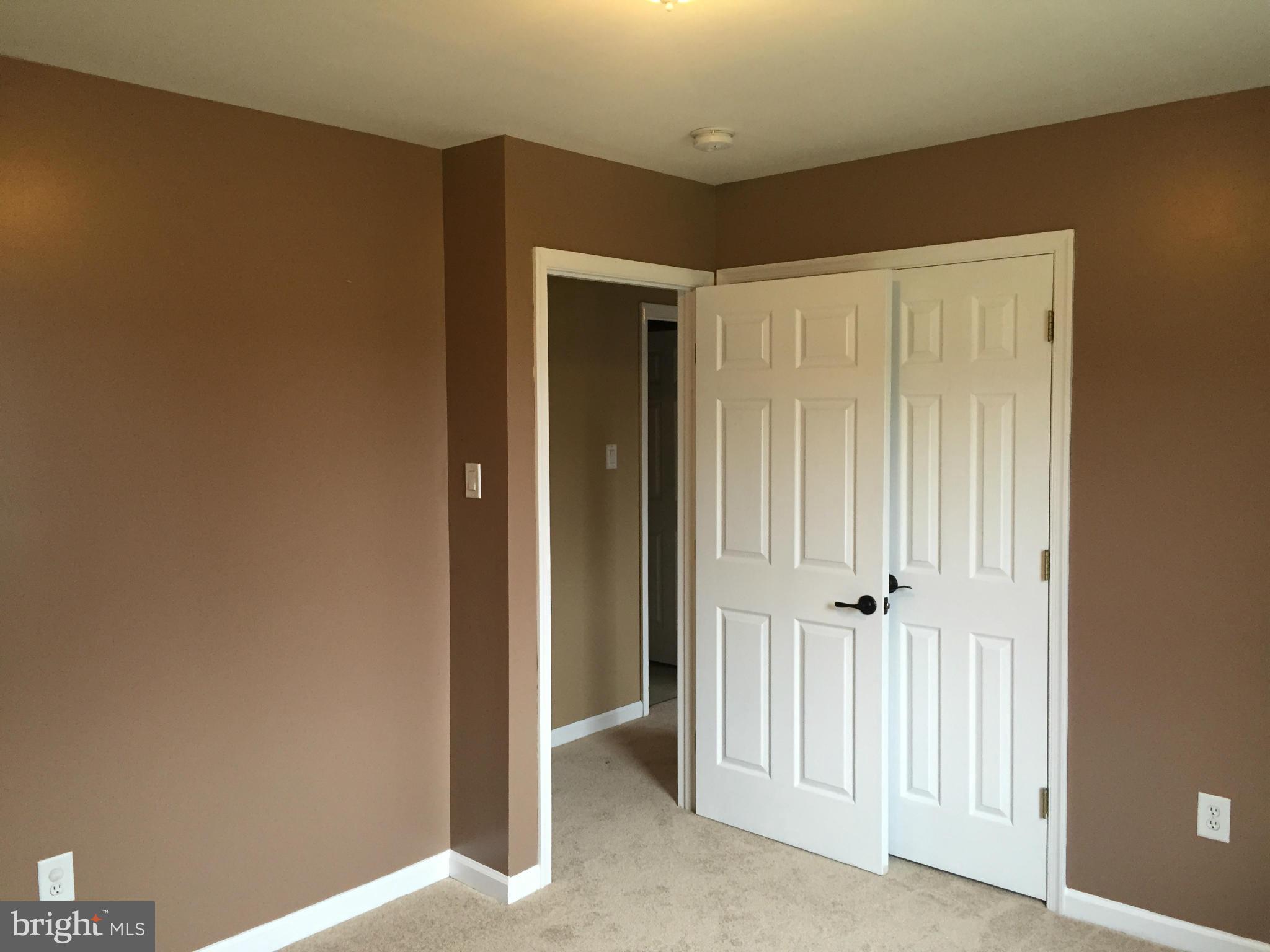 7700 Edgewood Church Road Frederick, MD 21702 - Photo 11 of 24 a view of a livingroom