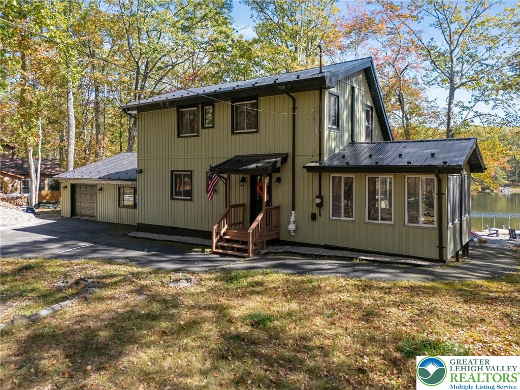 809 Boulder Court North Hawley, PA 18428 - Photo 36 of 43 a view of front a house with a yard