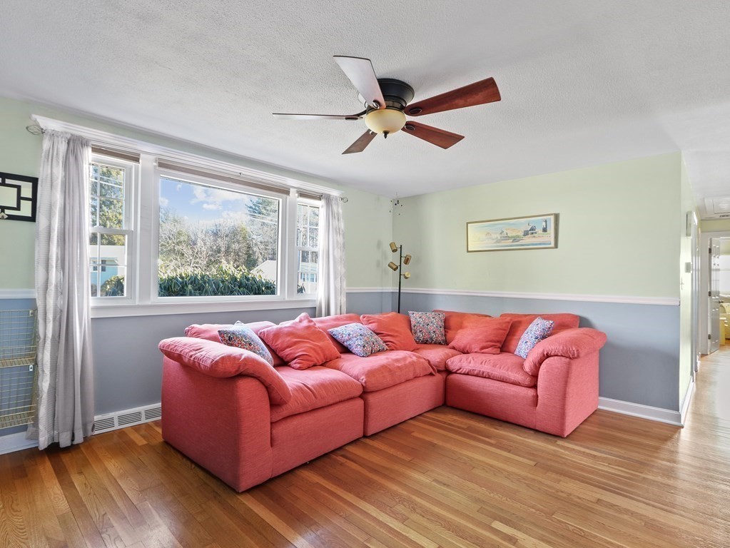 75 Plymouth Road Bellingham, MA 02019 - Photo 2 of 25 Gallery Image 2