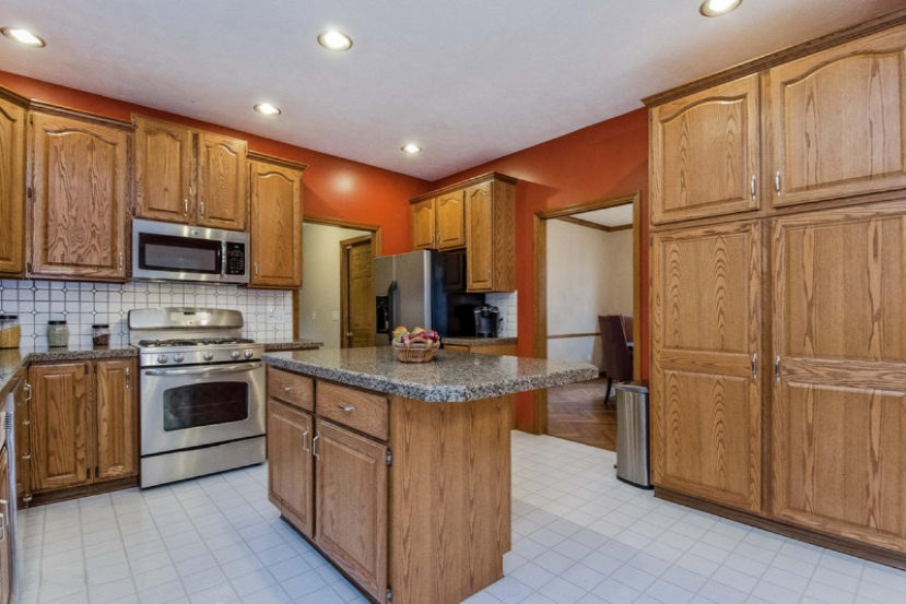 1655 Riva Ridge Drive Southeast Kentwood, MI 49546 - Photo 13 of 50 013-Kitchen-1596714-mls