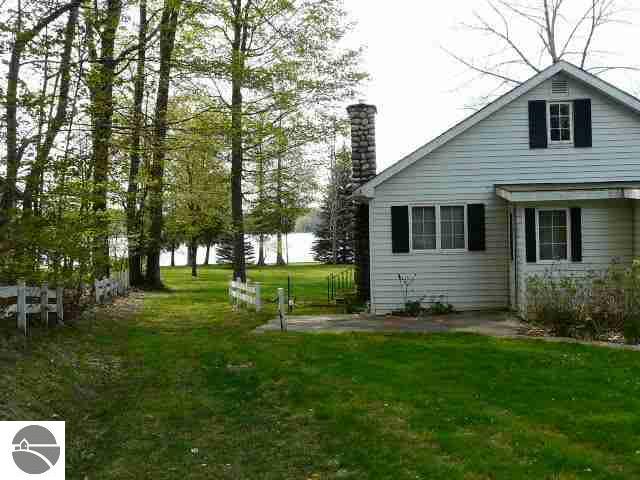 4216 East Duck Lake Road Grawn, MI 49637 - Photo 12 of 17 1735649-11.JPG