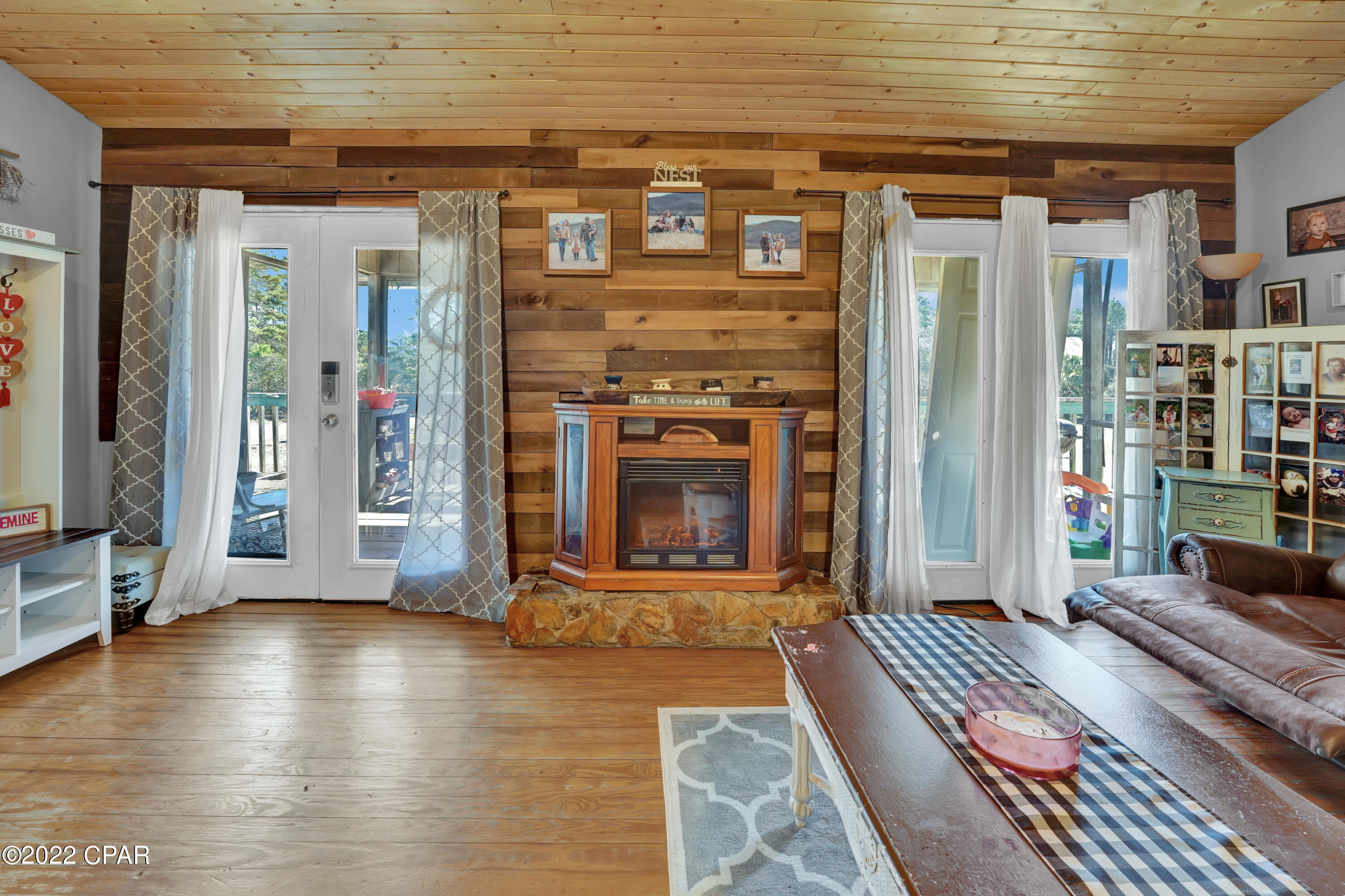 1973 Lighthouse Road Carrabelle, FL 32322 - Photo 2 of 20 Gallery Image 2