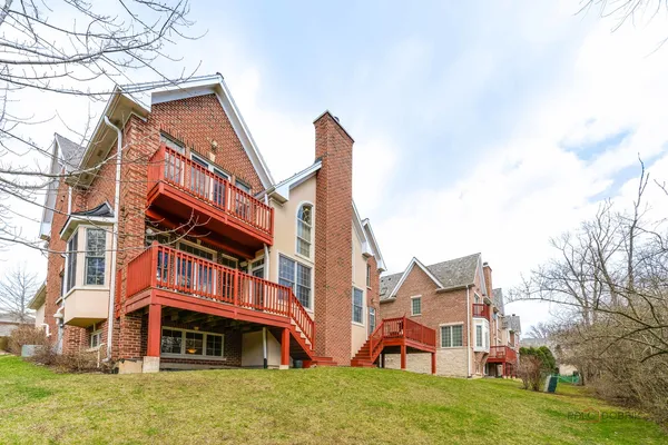 $1,200,000 | 878 Writer Court, Vernon Hills, IL 60061