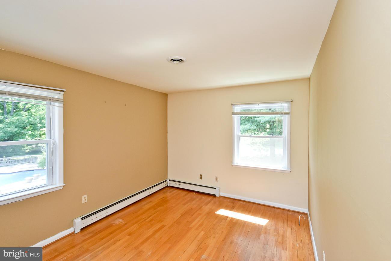 3994 View Top Road Ellicott City, MD 21042 - Photo 24 of 30 Bedroom
