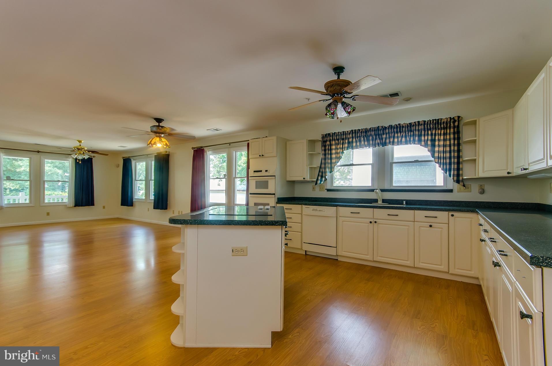 5307 Taylor Road Riverdale, MD 20737 - Photo 8 of 22 Kitchen