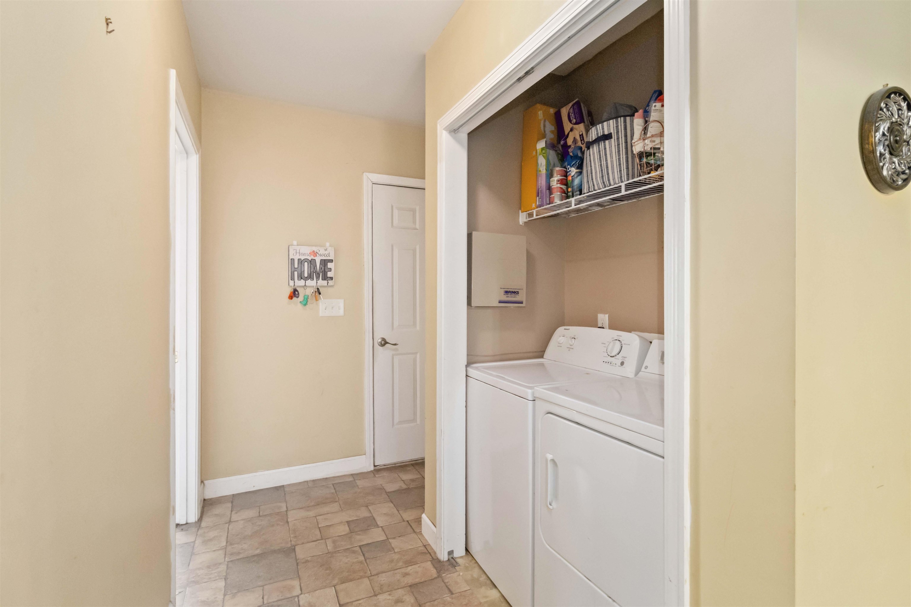 2 Rivereen Way Simpsonville, SC 29680 - Photo 8 of 16 Gallery Image 8