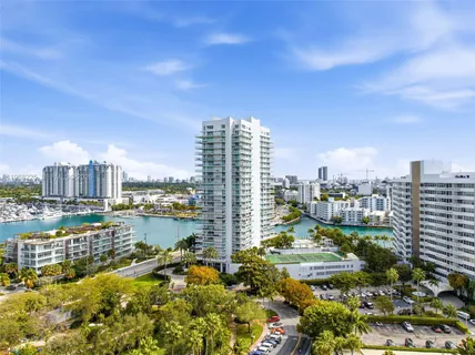 $1,463,000 | 10 Venetian Way, Unit 403, Miami Beach, FL 33139