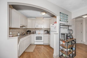 677 Quincy Shore Drive, Unit 112 Quincy, MA 02170 - Photo 21 of 26