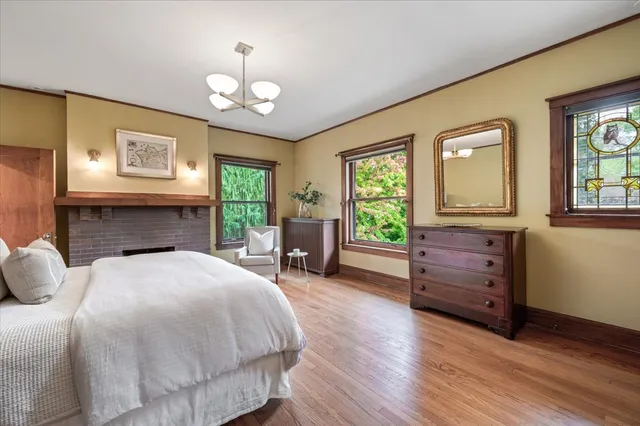 $2,595,000 | 141 Kenilworth Avenue, Kenilworth, IL 60043