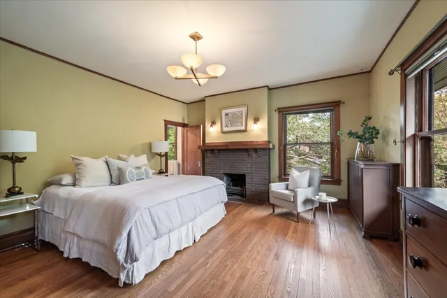 $2,595,000 | 141 Kenilworth Avenue, Kenilworth, IL 60043