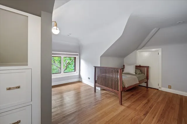 $2,595,000 | 141 Kenilworth Avenue, Kenilworth, IL 60043