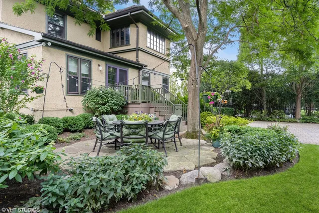 $2,595,000 | 141 Kenilworth Avenue, Kenilworth, IL 60043