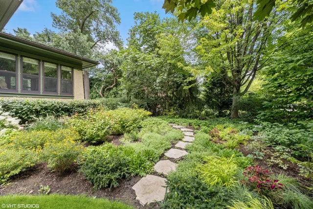 $2,595,000 | 141 Kenilworth Avenue, Kenilworth, IL 60043