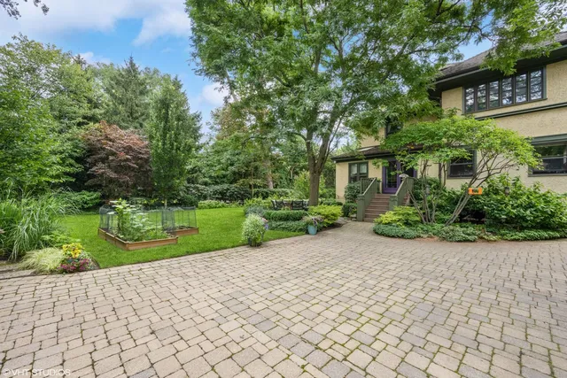 $2,595,000 | 141 Kenilworth Avenue, Kenilworth, IL 60043