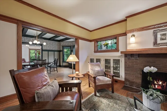 $2,595,000 | 141 Kenilworth Avenue, Kenilworth, IL 60043