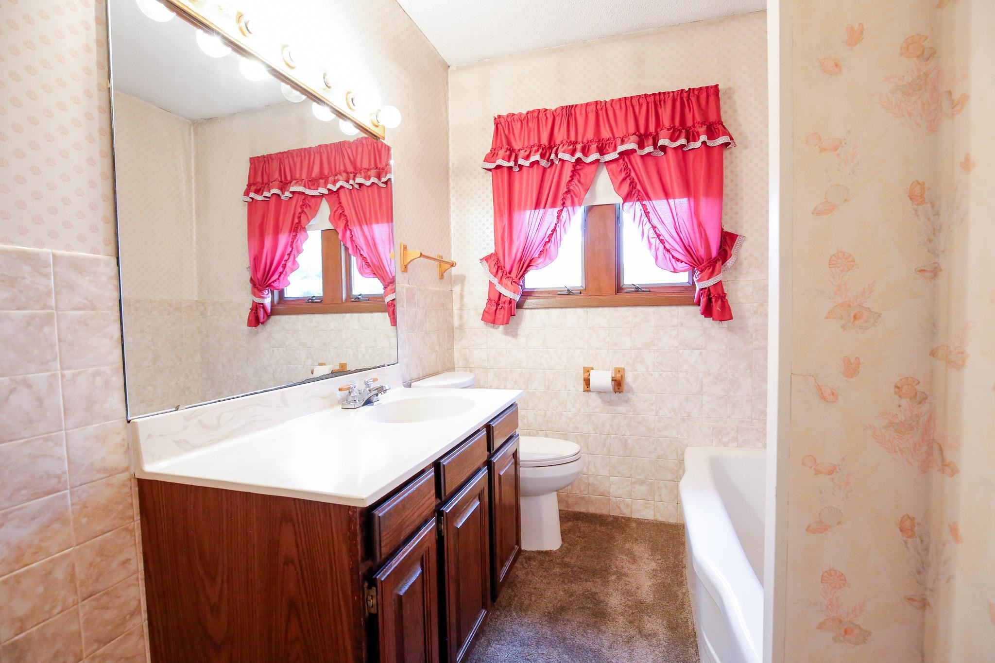 1742 Wolverine Road Dixon, IL 61021 - Photo 12 of 49