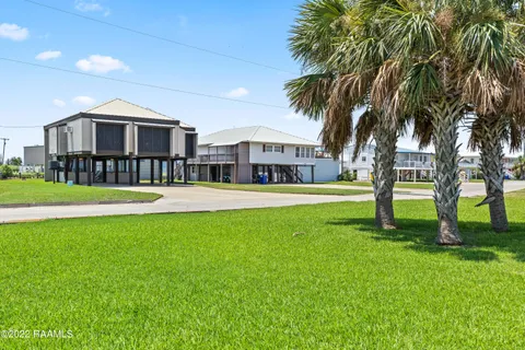 $599,000 | 119 Vermilion Bay Lane, Cypremort Point, LA 70538