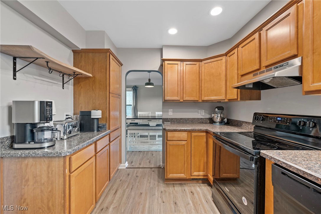 1369 Ford Road Lyndhurst, OH 44124 - Photo 10 of 40