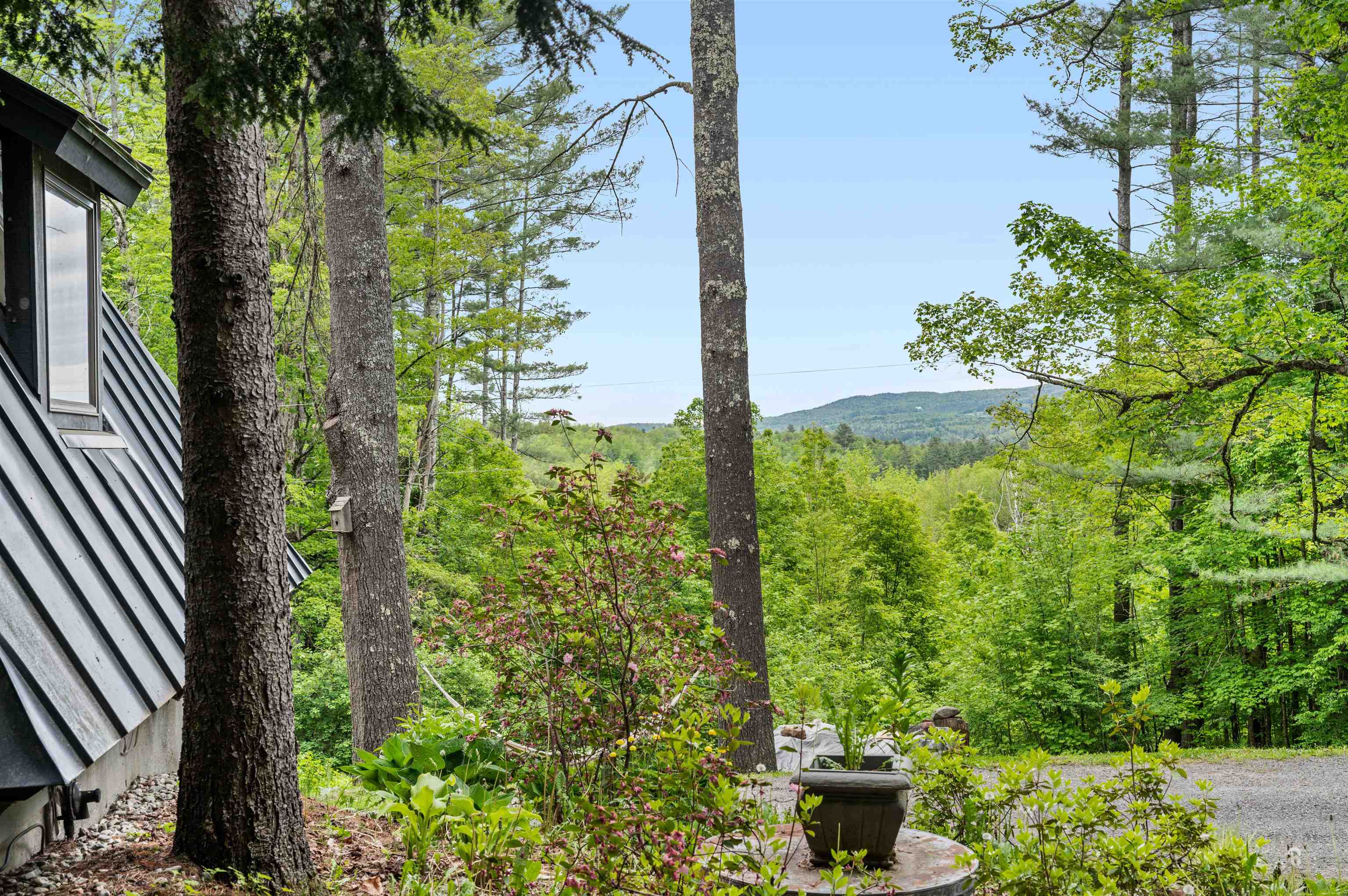 812 Airport Road Fayston, VT 05660 - Photo 5 of 60