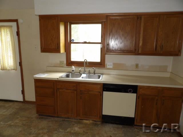 7395 Danforth Road Temperance, MI 48182 - Photo 3 of 9 Gallery Image 3