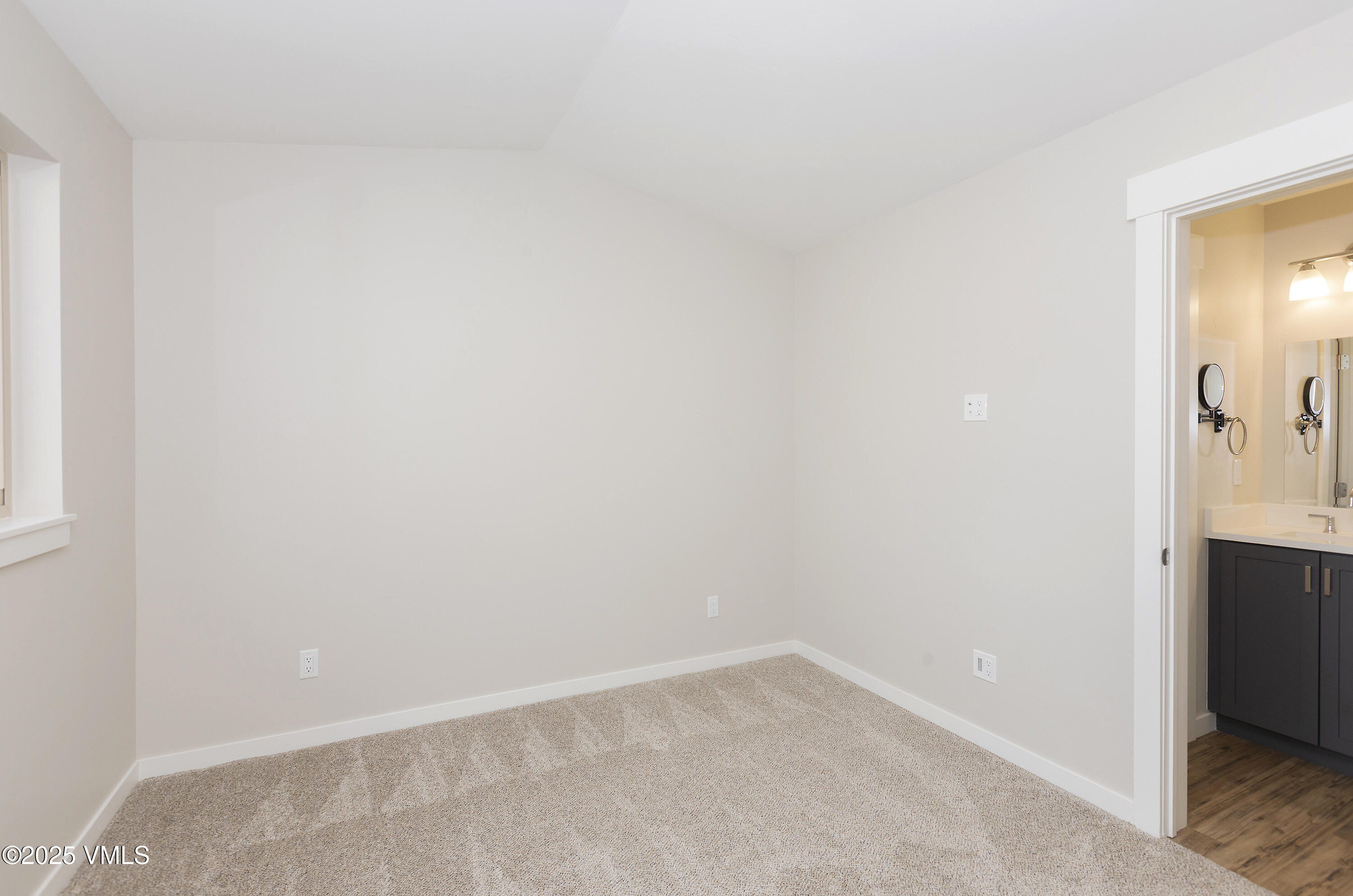 602 Chickadee Lane Gypsum, CO 81637 - Photo 12 of 17 602 Chickadee Ln.