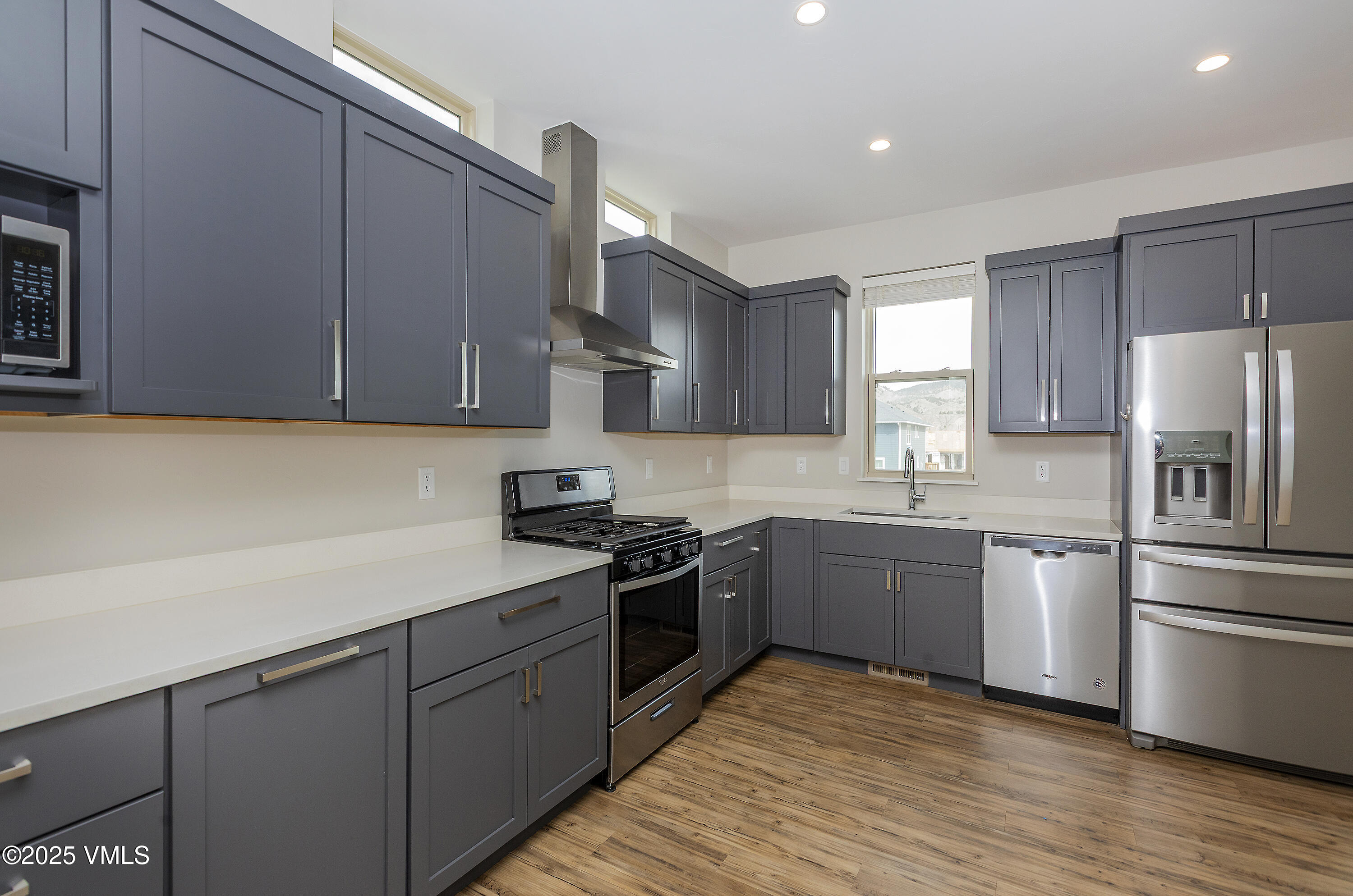 602 Chickadee Lane Gypsum, CO 81637 - Photo 3 of 17 602 Chickadee Ln.