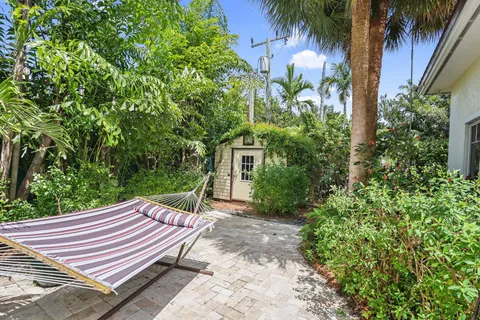 $3,265,000 | 2409 Northeast 12th Street, Fort Lauderdale, FL 33304