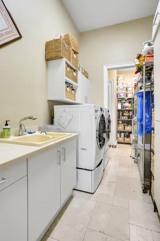 $3,265,000 | 2409 Northeast 12th Street, Fort Lauderdale, FL 33304