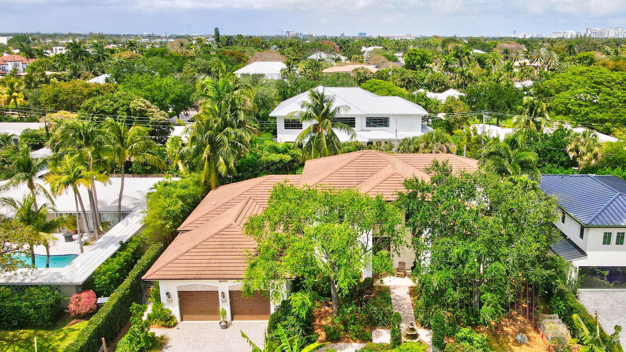2409 Northeast 12th Street Fort Lauderdale, FL 33304 - Photo 7 of 65 an aerial view of a house