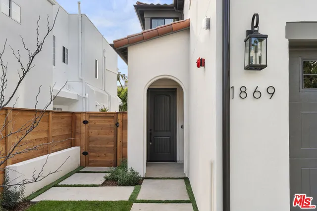 $2,595,000 | 1869 Benecia Avenue, Los Angeles, CA 90025