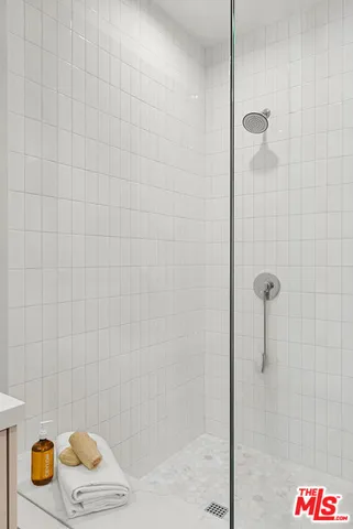 $2,595,000 | 1869 Benecia Avenue, Los Angeles, CA 90025