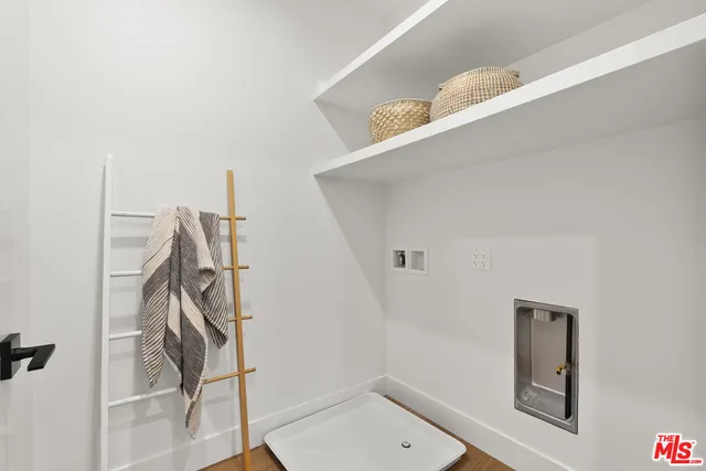 $2,595,000 | 1869 Benecia Avenue, Los Angeles, CA 90025