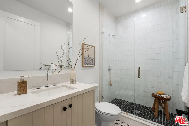 $2,595,000 | 1869 Benecia Avenue, Los Angeles, CA 90025