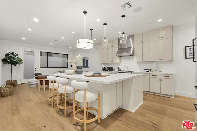 $2,595,000 | 1869 Benecia Avenue, Los Angeles, CA 90025