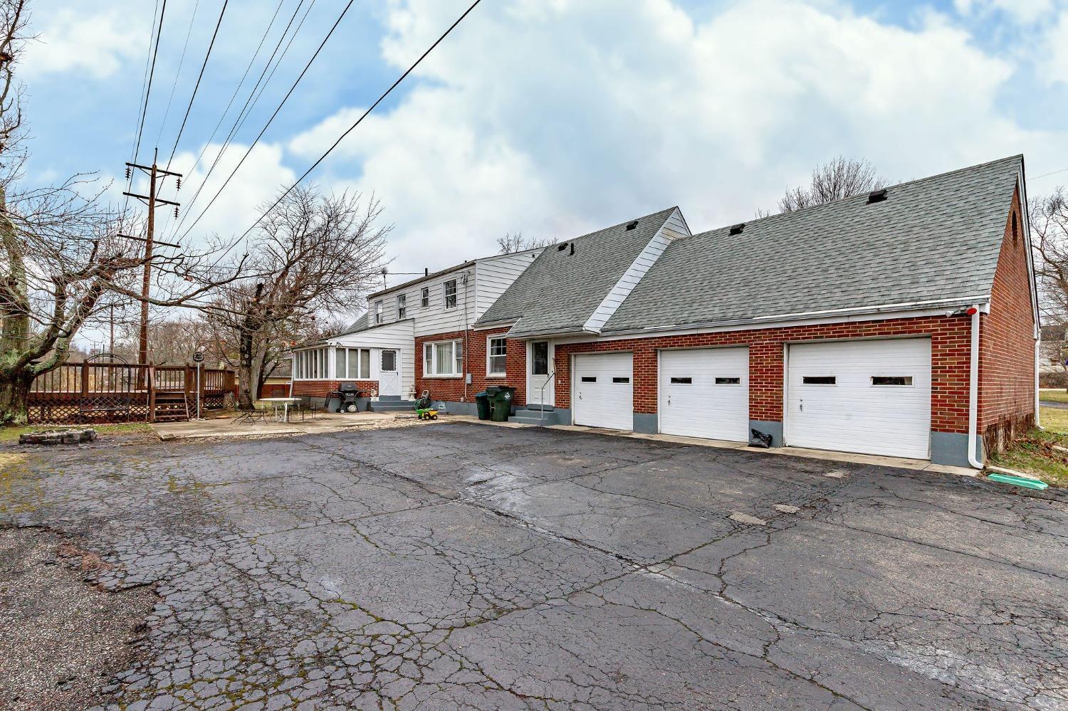 375 Columbia Road Hamilton, OH 45013 - Photo 2 of 26 Gallery Image 2