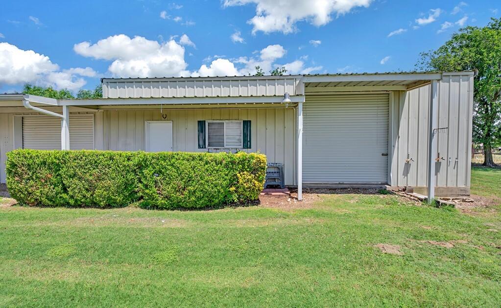 652 Middle Windsor Road McGregor, TX 76657 - Photo 30 of 40